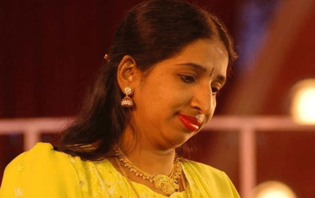 నగల కోసమే స్వర్ణలతను చంపారు : కొడుకు