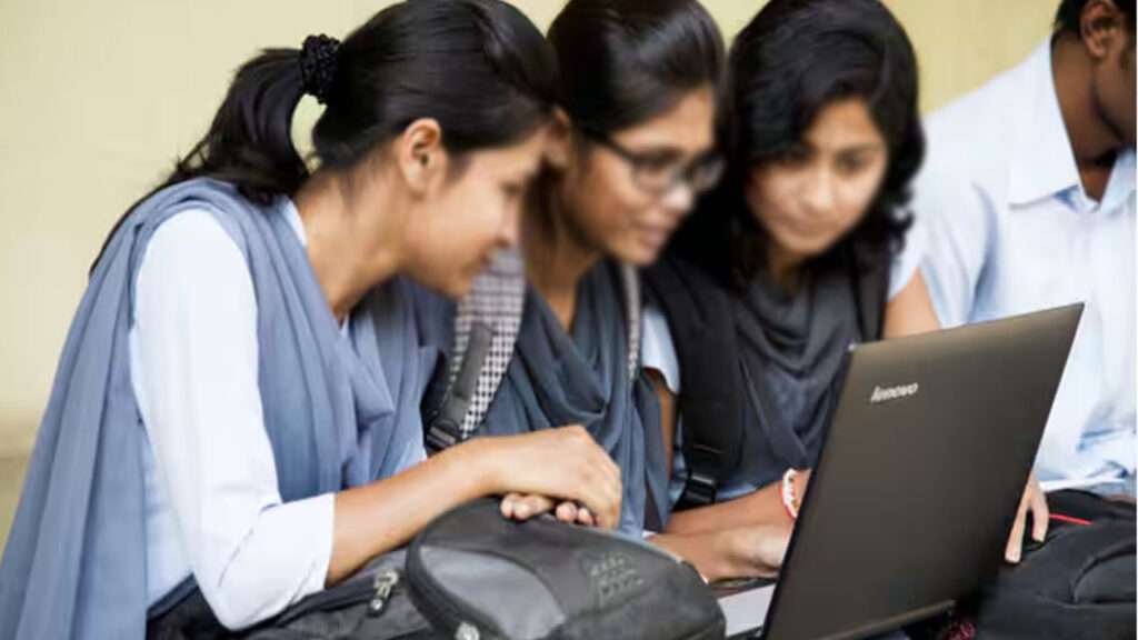 నేడు అందుబాటులోకి టెన్త్ హాల్ టికెట్లు