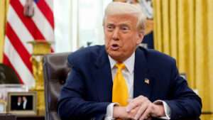 అక్రమ వలసదారుల కోసం ట్రంప్ కొత్త యాప్