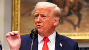 ఉక్రెయిన్ కు అమెరికా సైనిక సహాయం నిలిపివేత