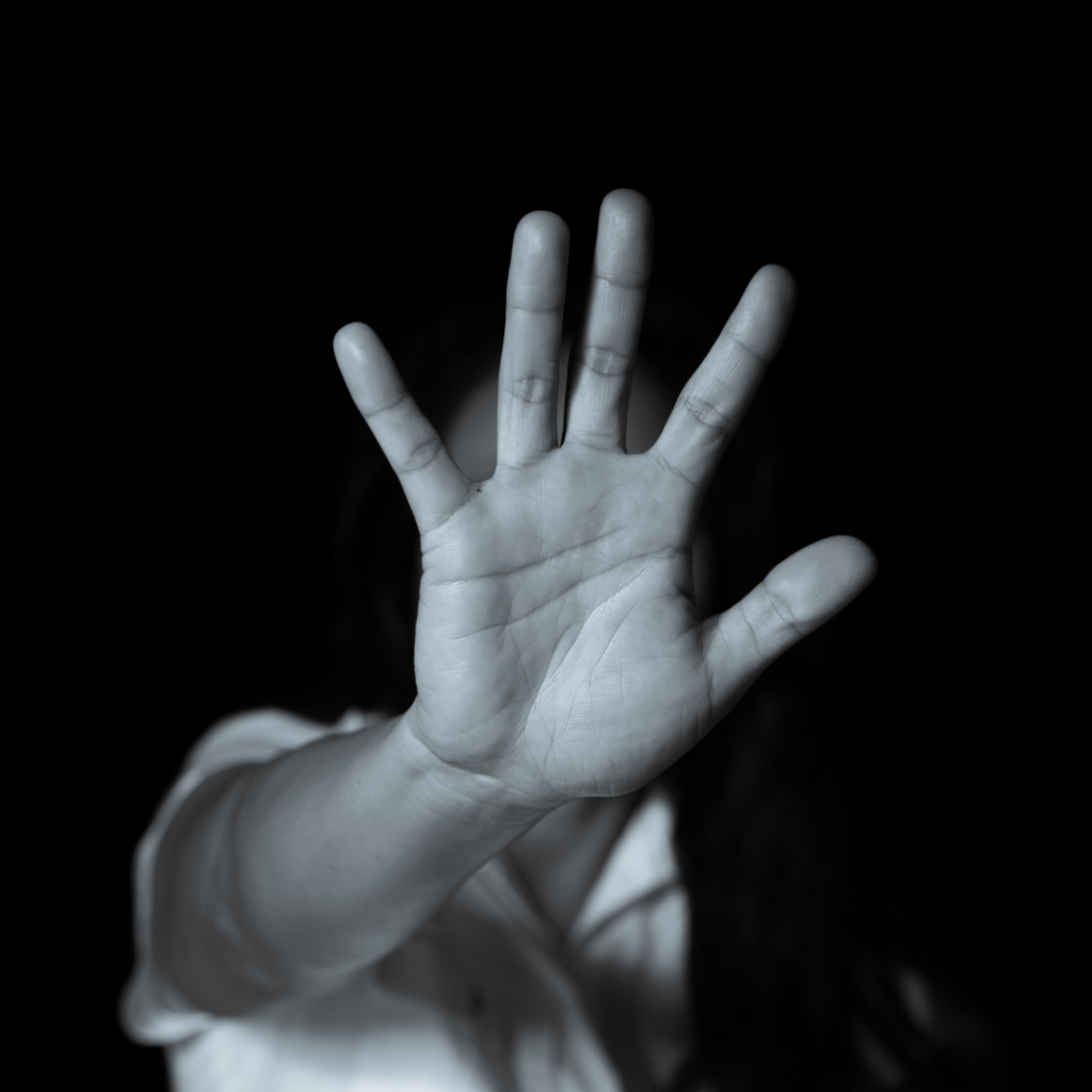 Hyderabad: బాలీవుడ్ నటిపై దాడి-వెలుగులో సంచలన విషయాలు