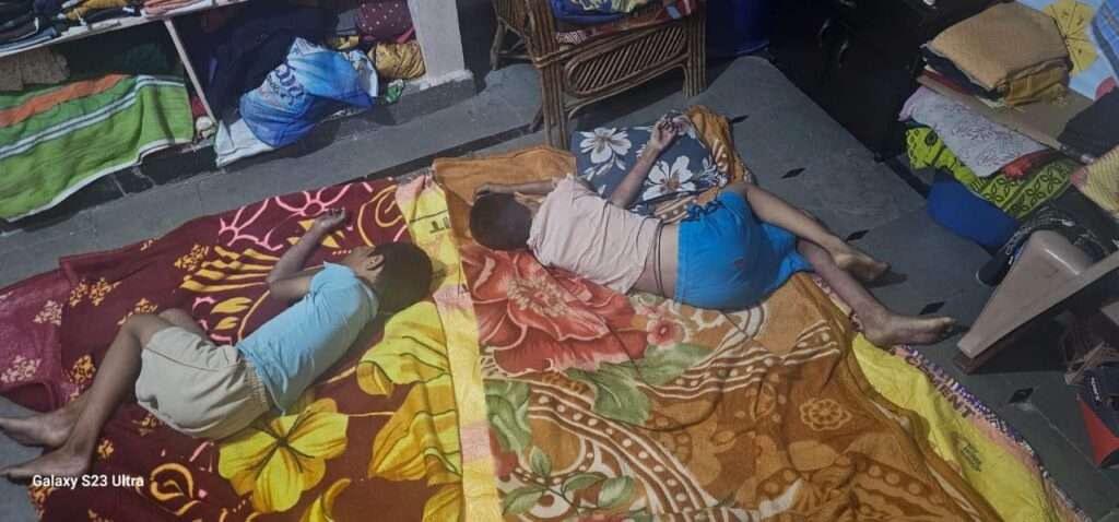 Tragedy: ముగ్గురు పిల్లలకు విషం పెట్టి చంపిన తల్లి, ఆపై ఆత్మహత్యాయత్నం