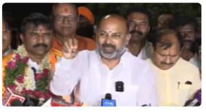 కాంగ్రెస్‌కు రంజాన్ గిఫ్టు ఇదే – బండి సంజయ్