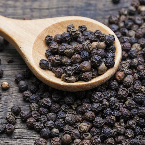 Do you know how many benefits there are from eating black pepper?