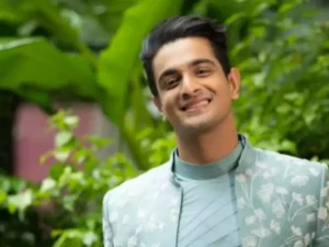 జాతీయ మహిళా కమిషన్ ఎదుట రణవీర్ అల్లాబాడియా హాజరు