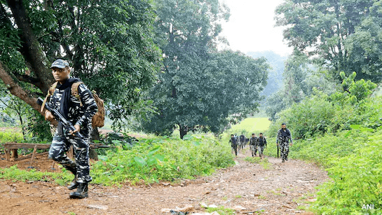 ఛత్తీస్గఢ్ ఎదురు కాల్పులు ఇద్దరు