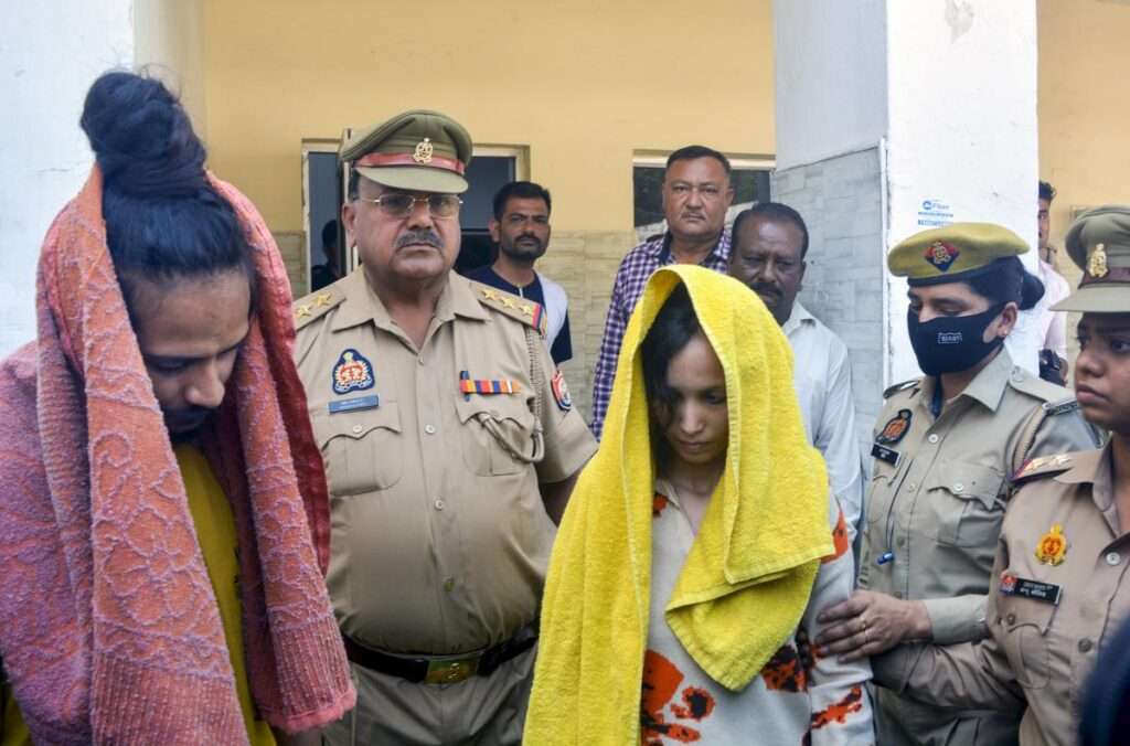Meerut Murder Case: డబ్బు భర్తది..షికార్లు ఏమో ప్రియుడితో..