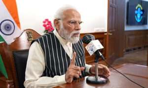 నా సోషల్ మీడియా ఖాతాల నిర్వహణ మహిళలకే :మోదీ