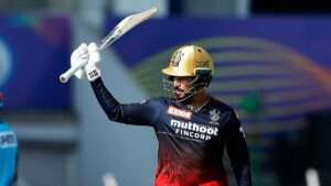 చెలరేగిపోయిన కేప్టెన్ రజత్ పటిదార్