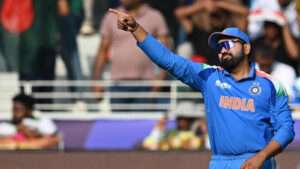 గేల్ రికార్డ్ బద్దలుకొట్టిన రోహిత్