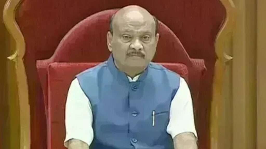 YSRCP : దొంగల్లా వచ్చి వెళ్లిపోతున్నారు..అసెంబ్లీ సభ్యులపై స్పీకర్ ఆగ్రహం !