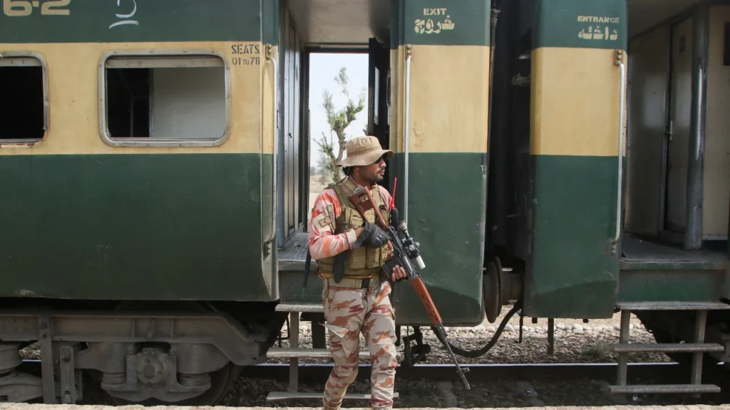 Train Hijack: రైలు హైజాక్ ఎలా జరిగింది అంటే: ట్రైన్ డ్రైవర్ వివరణ