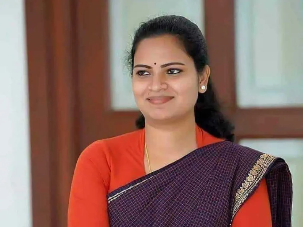 రజని చుట్టూ బిగుస్తున్న ఉచ్చు