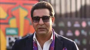 కనీసం వేదికపై ఒక్కరున్నా బాగుండేదన్న అక్రమ్