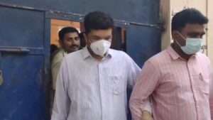 పోసానిపై ఏపీలో పదుల సంఖ్యలో కేసులు