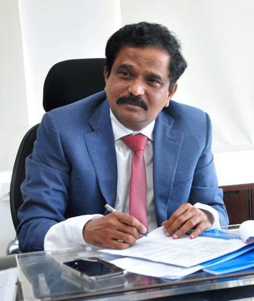 PSR Anjaneyulu: మాజీ ఇంటెలిజెన్స్ ఛీప్, అధికారి పీఎస్సార్ ఆంజనేయులు అరెస్టు