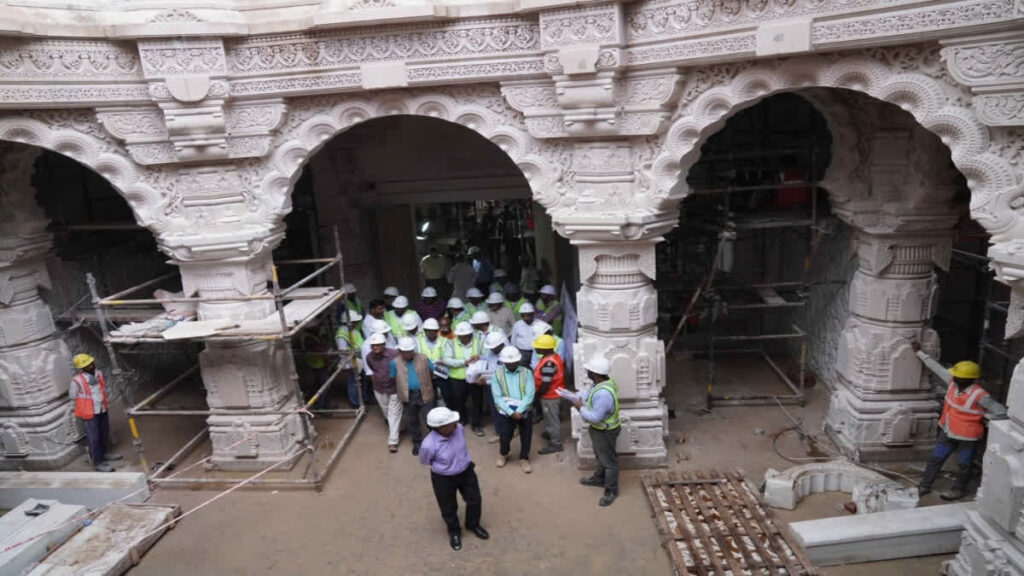Ayodhya Ram Mandir Tunnel: అయోధ్య భక్తుల సౌకర్యం కోసం వేగంగా టన్నెల్ పనులు