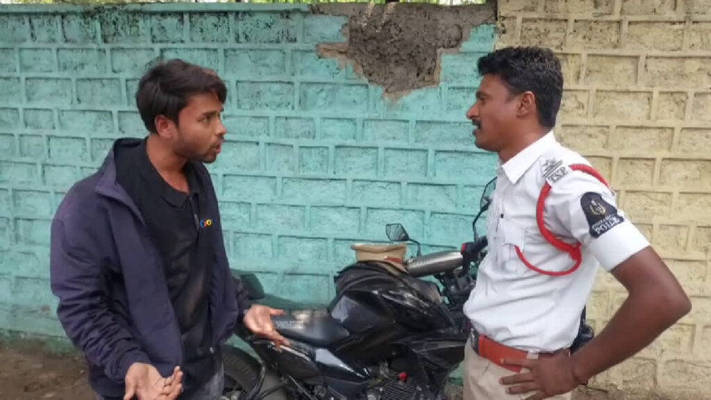 1200 675 23897137 thumbnail 16x9 motorist abused traffic inspector in boinpally