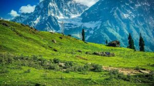 కశ్మీర్ లో 48 టూరిస్ట్ ప్రాంతాలు మూసివేత