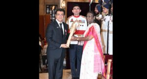 హీరో అజిత్‌కి పద్మభూషణ్ పురస్కారం