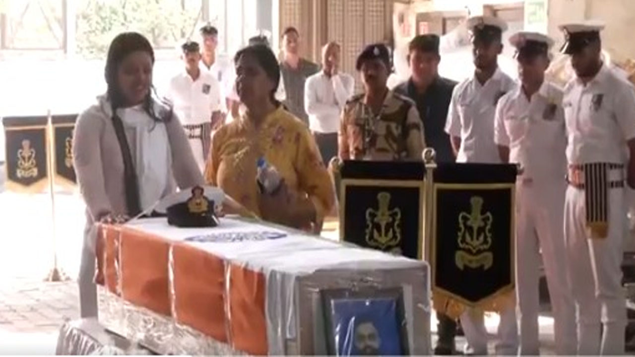 Bring the head of the terrorist who killed my brother.. Lieutenant Narwal sister