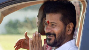 ఢిల్లీకి బయలుదేరిన సీఎం రేవంత్ రెడ్డి