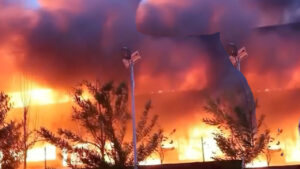 చైనాలో కార్చిచ్చు..మంటల అదుపుకు 3 వేల సహాయక సిబ్బంది!