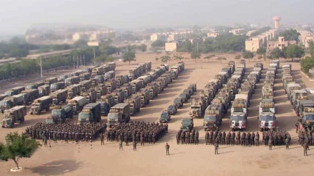 paramilitary : పారా మిలిటరీ బలగాలకు సెలవులు రద్దు