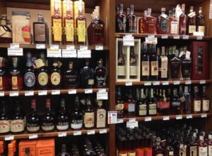 ఆంధ్రప్రదేశ్‌లో లిక్కర్ షాపులపై ప్రభుత్వం కీలక నిర్ణయం