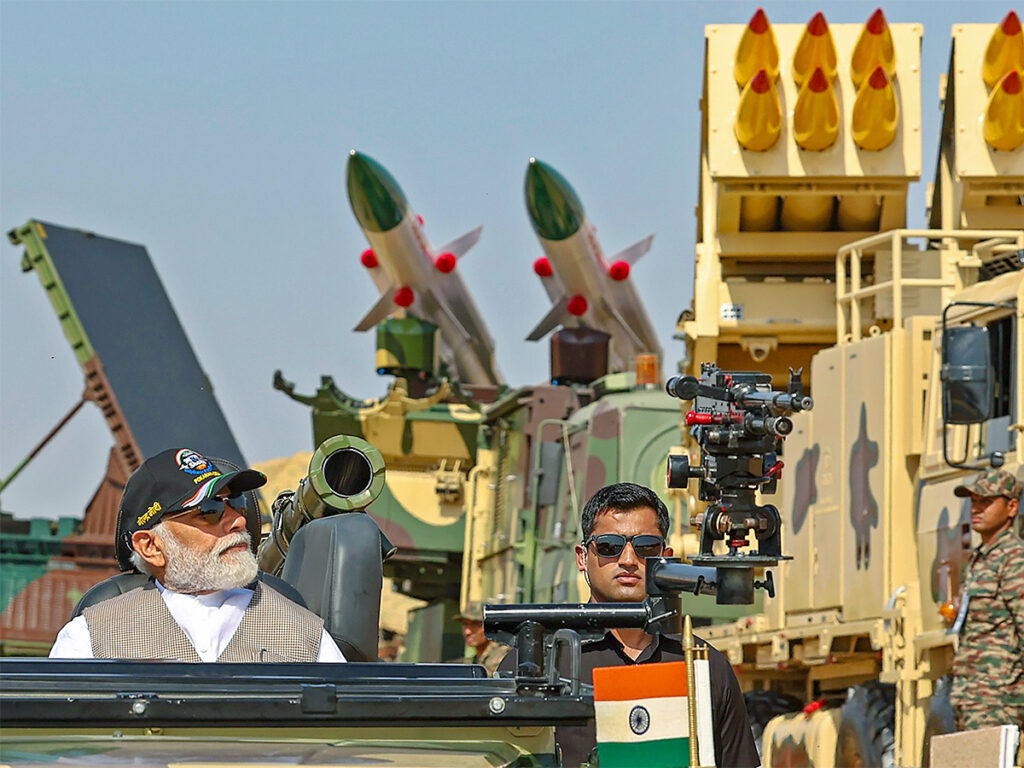 Bharat : భారత్-పాక్ సైనిక శక్తి పోలికలో భారతదే పైచేయి