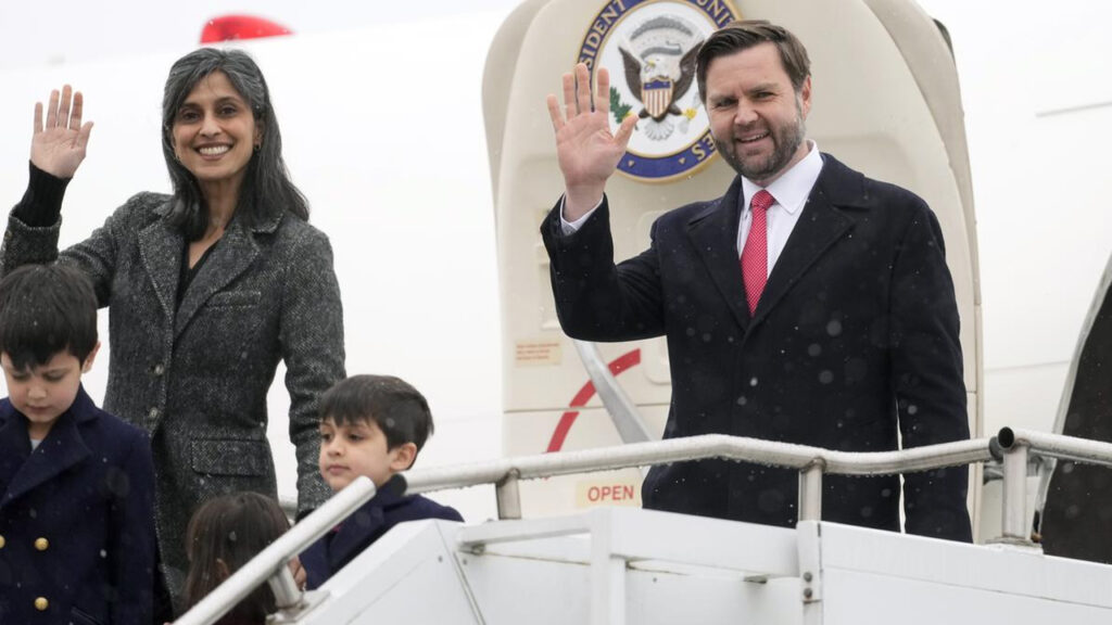 J.D. Vance : రేపు భారత పర్యటనకు వస్తున్న అమెరికా జేడీ వాన్స్