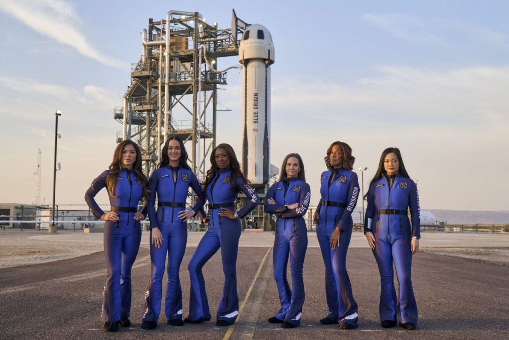 Katy Perry : అంతరిక్షాన్ని తాకిన పాప్ సింగర్ కేటీ పెర్రీ!