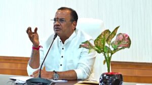 విమానాశ్రయానికి ఉత్తర్వులు జారీ : కోమటిరెడ్డి