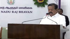 తమిళనాడు మంత్రిపై ఖుష్బూ, కనిమొళి ఆగ్రహం