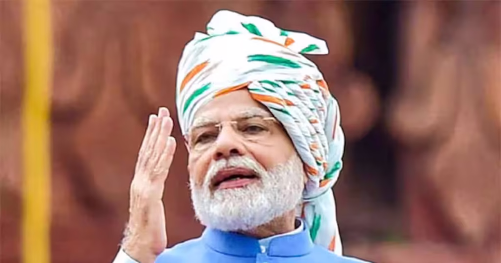 PM Modi జాతీయ ప్రజా సేవా దినోత్సవం సందర్భంగా పథకాల ఆధారంగా ఈ పుస్తకాలను ప్రధాని విడుదల చేశారు