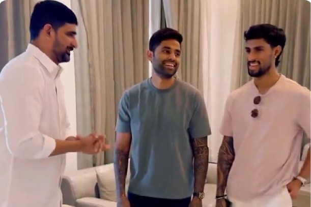 Padi Kaushik Reddy : సూర్యకుమార్ , తిలక్ వర్మలతో పాడి కౌశిక్ రెడ్డి ముచ్చట్లు