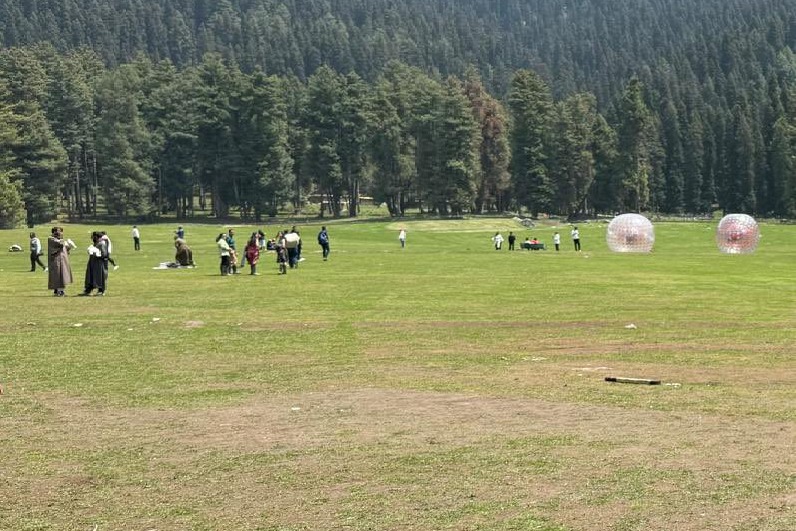 Pakistan Stock Exchange భారత్ పాకిస్తాన్ మధ్య స్టాక్ మార్కెట్ కుదేలు