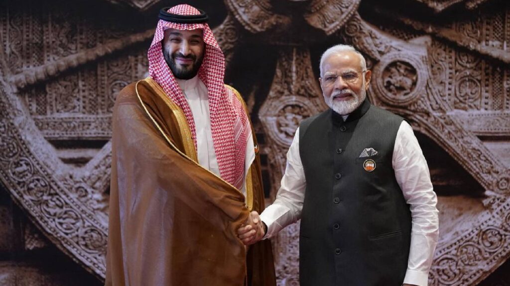 మోదీ విమానానికి సౌదీ జెట్ ఫైటర్స్ ఎస్కార్ట్ తో అరుదైన స్వాగతం