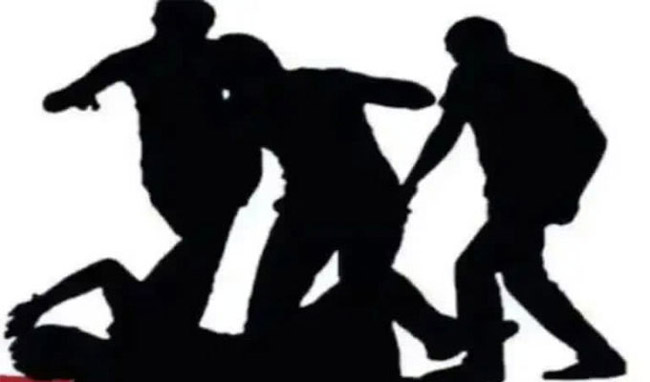 Terror Attack Reel భోపాల్ ఇండోర్ రైలులో యువకుడిపై దాడి