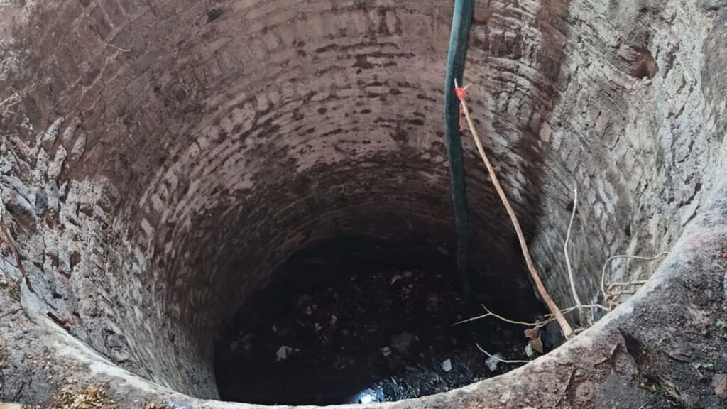 Toxic gas : మ‌ధ్య‌ప్ర‌దేశ్‌లో విషాదం.. విష వాయువుల‌ను పీల్చి 8 మంది మృతి!