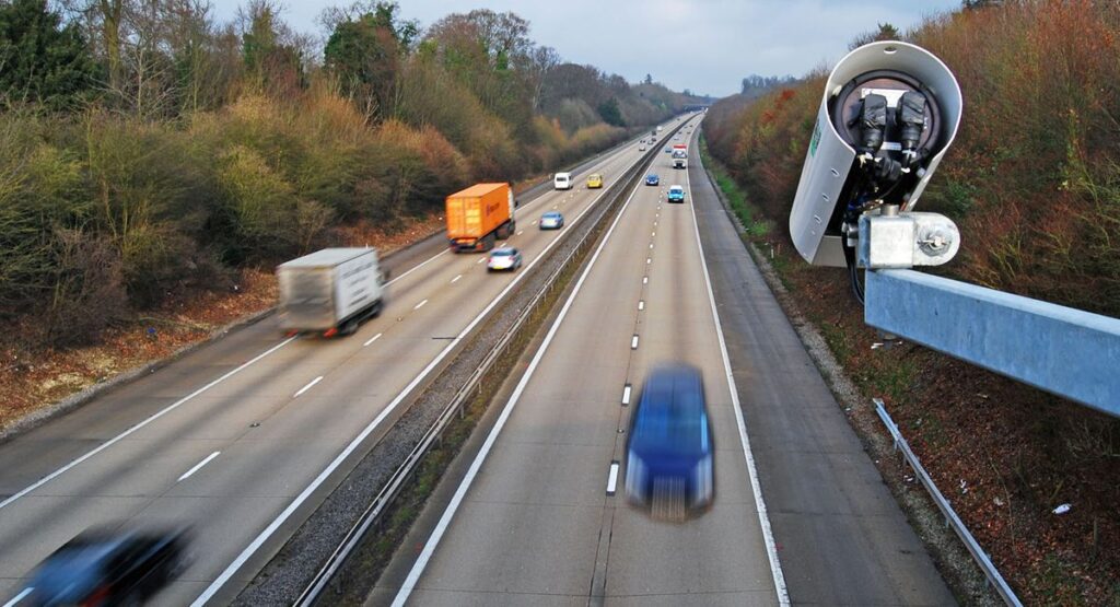 Vehicle Speed రోడ్లపై స్పీడ్‌ చెక్‌ కోసం కేంద్రం కీలక నిర్ణయం