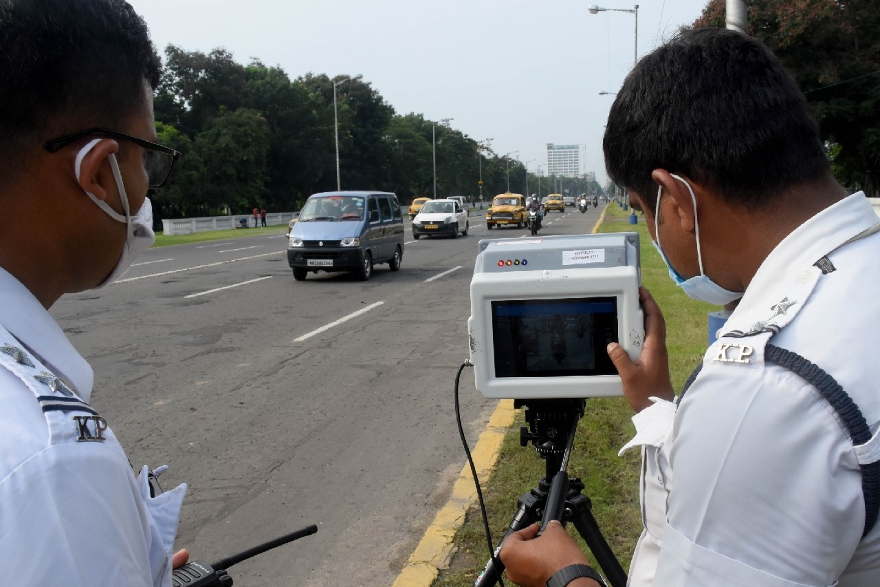 Vehicle Speed రోడ్లపై స్పీడ్‌ చెక్‌ కోసం కేంద్రం కీలక నిర్ణయం