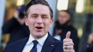 కెనడా ప్రధాన మంత్రి కావాలనే లక్ష్యం తో దూసుకువెళుతున్న పొయిలీవ్రే