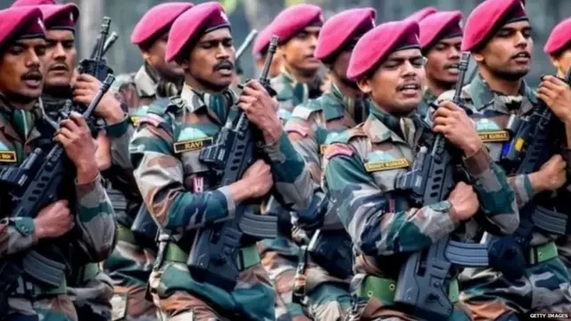  Bharat : భారత్-పాక్ సైనిక శక్తి పోలికలో భారతదే పైచేయి