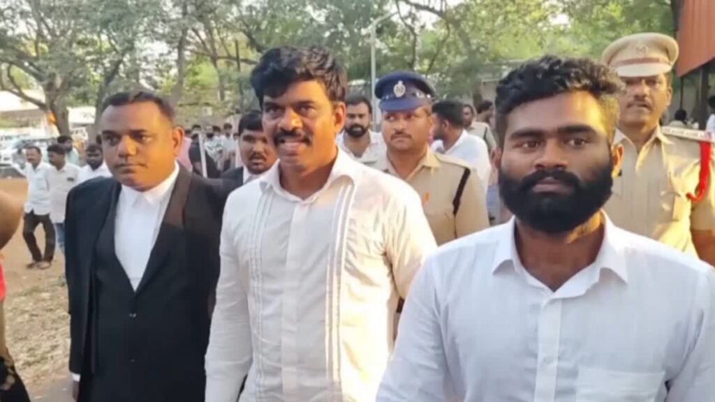 Gorantla Madhav: మాధవ్ అరెస్ట్ ప్రక్రియ పట్ల విమర్శలు – పలువురు పోలీసులపై వేటు