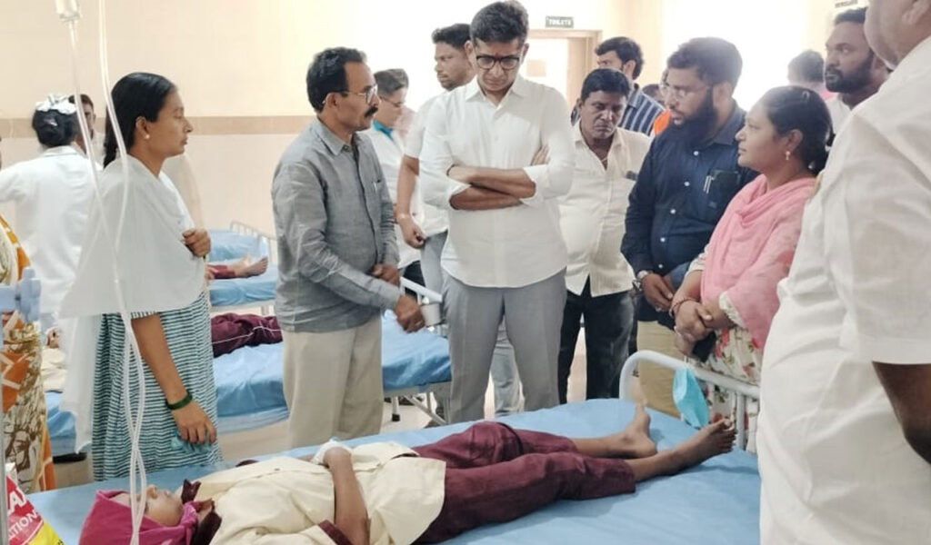 Korutla : పాఠశాలలో 30 విద్యార్థులకు అస్వస్థత