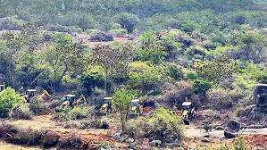 కంచ గచ్చిబౌలి భూములపై సీఈసీ