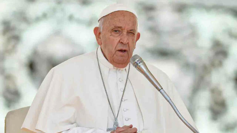 మత గురువు పోప్‌ ఫ్రాన్సిస్‌  