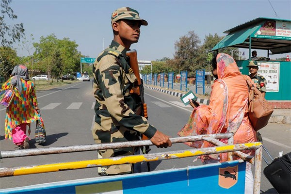 భారత్లోని పాక్ పౌరులకు నేటి