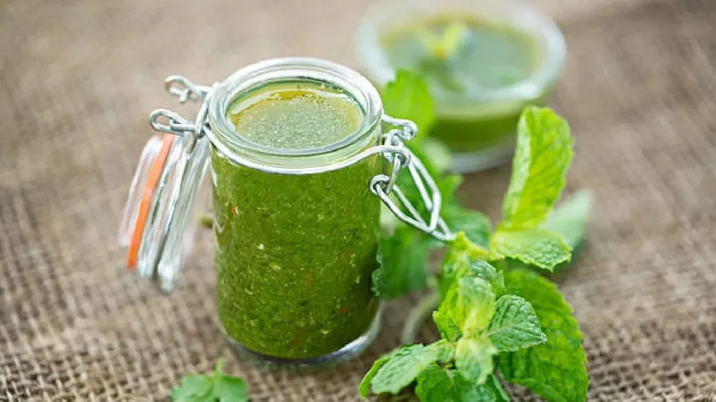 రోజువారీ ఆహారంలో పుదీనా తీసుకోండి